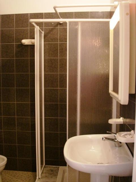 Case Vacanze Arcobaleno Ліпарі Номер фото