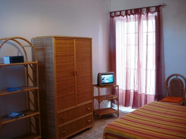 Case Vacanze Arcobaleno Ліпарі Номер фото